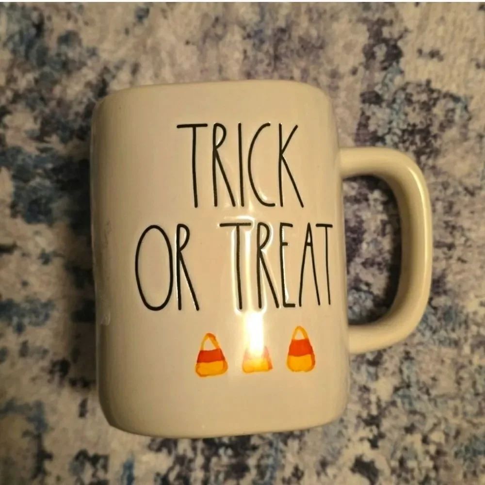 EUC Rae Dunn Halloween Coffee Mug - "TRICK OR TREAT"